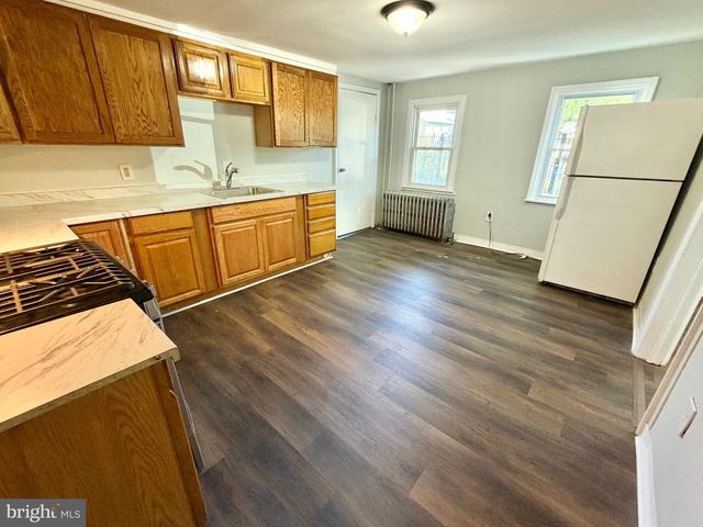 321 YORK ST, Burlington, NJ 08016
