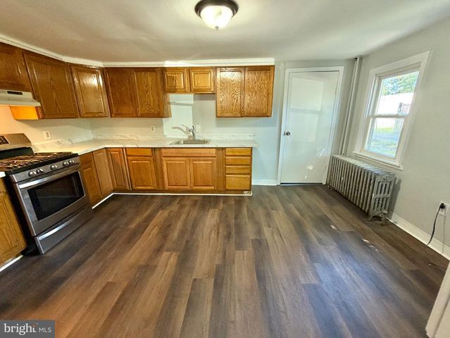 321 YORK ST, Burlington, NJ 08016