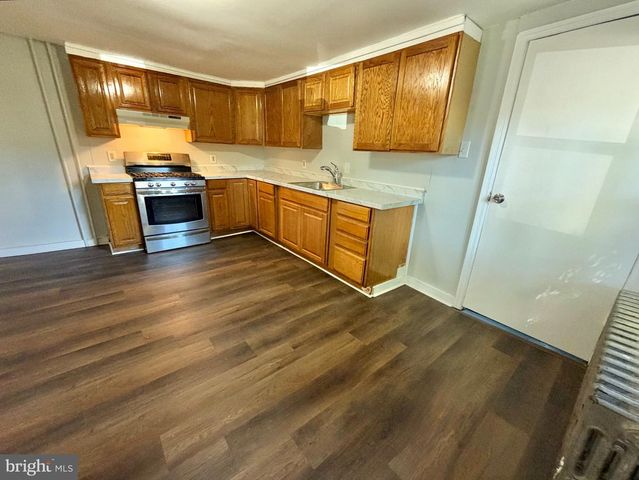 321 YORK ST, Burlington, NJ 08016