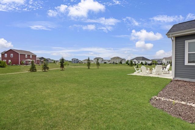 2846 Kegonsa DRIVE, Oconomowoc, WI 53066