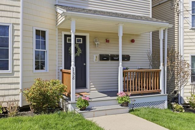 138 Horace St 3, Boston, MA 02128
