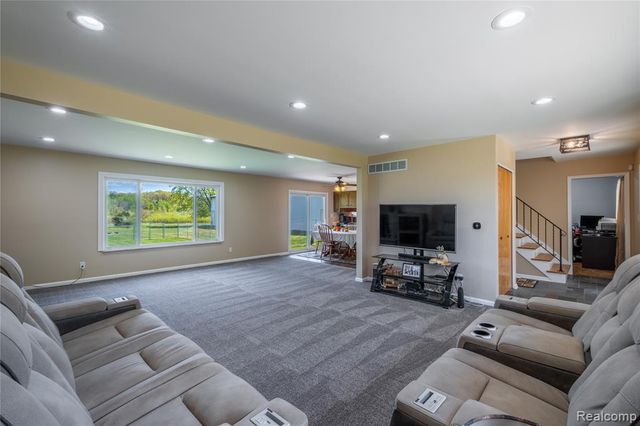 4240 Sheridan Road, Flushing, MI 48433