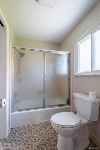 4240 Sheridan Road, Flushing, MI 48433