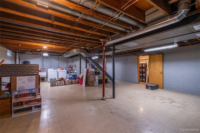 4240 Sheridan Road, Flushing, MI 48433