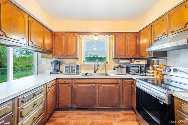 4240 Sheridan Road, Flushing, MI 48433