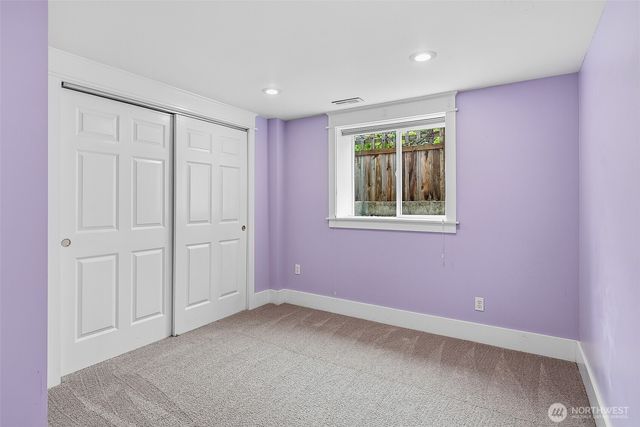 5728 Woodlawn Avenue N, Seattle, WA 98103
