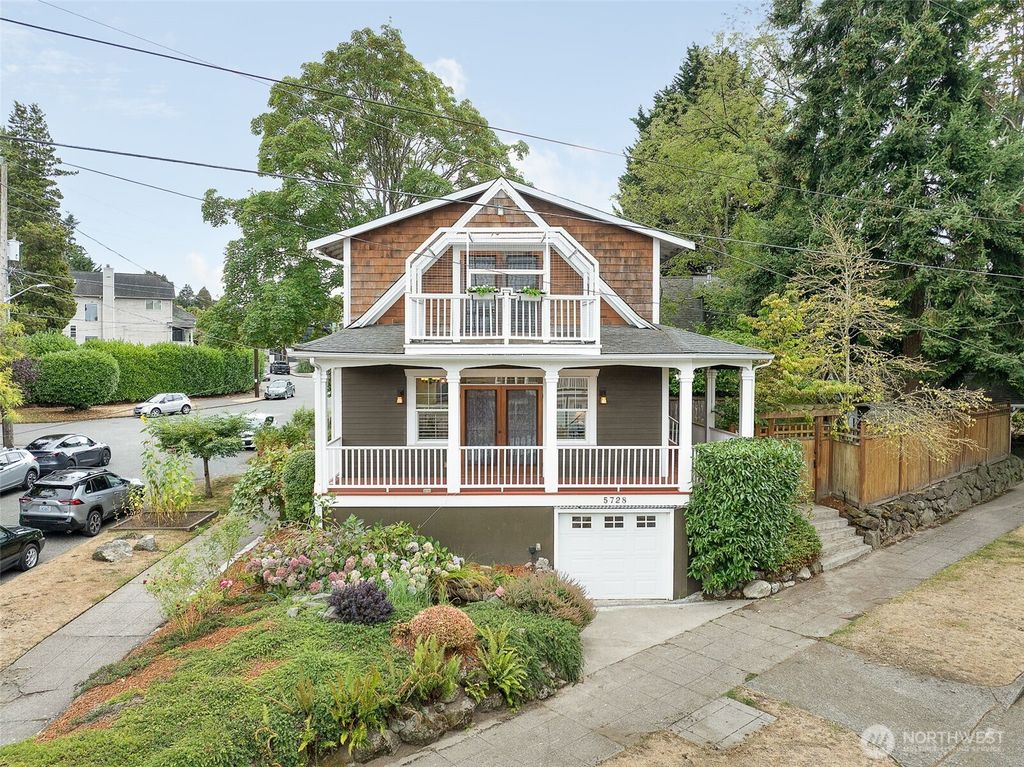 5728 Woodlawn Avenue N, Seattle, WA 98103