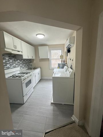 528 RANDOM RD, Baltimore, MD 21229