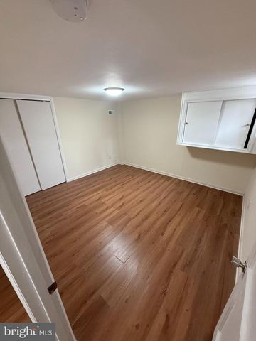 528 RANDOM RD, Baltimore, MD 21229