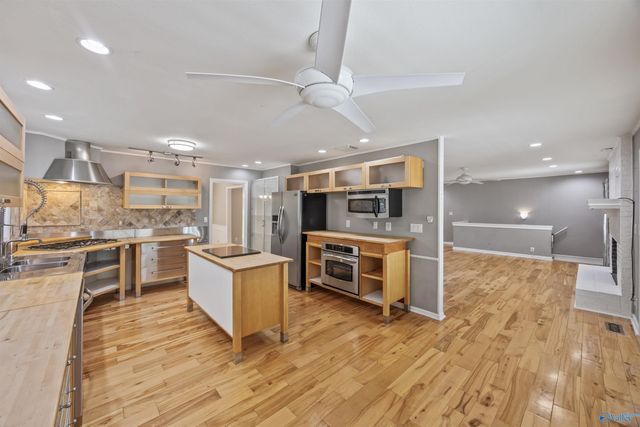 2700 Garth Road, Huntsville, AL 35801