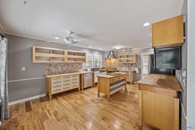 2700 Garth Road, Huntsville, AL 35801