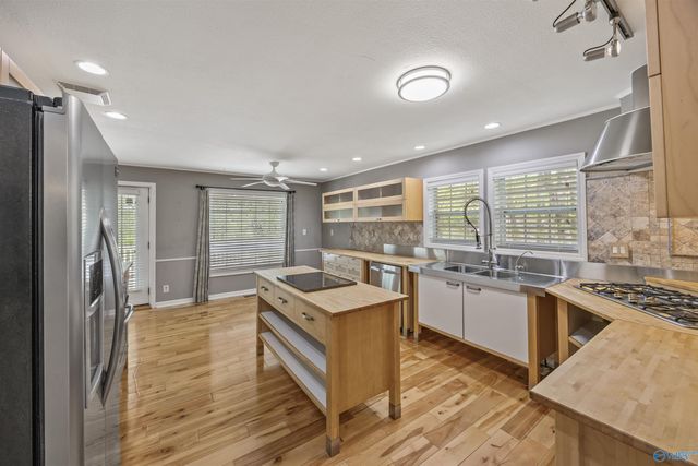 2700 Garth Road, Huntsville, AL 35801