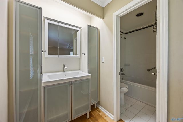 2700 Garth Road, Huntsville, AL 35801