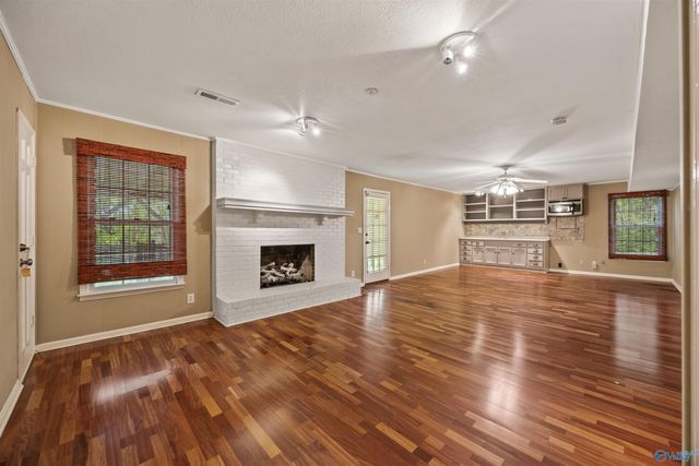 2700 Garth Road, Huntsville, AL 35801