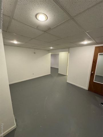 1041 Leisure Drive, Flint, MI 48507