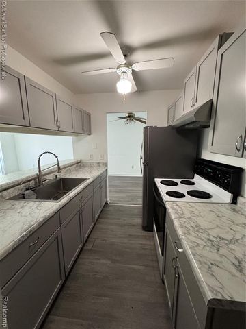 1041 Leisure Drive, Flint, MI 48507