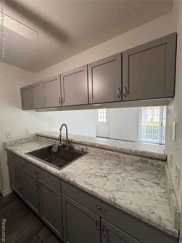 1041 Leisure Drive, Flint, MI 48507