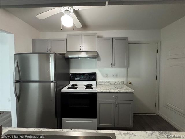 1041 Leisure Drive, Flint, MI 48507