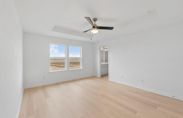 400 Sullivan WAY, Elgin, TX 78621