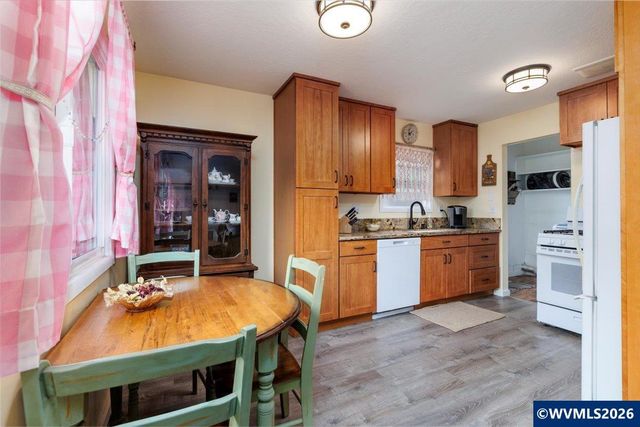 10021 SE Harold St, Portland, OR 97266