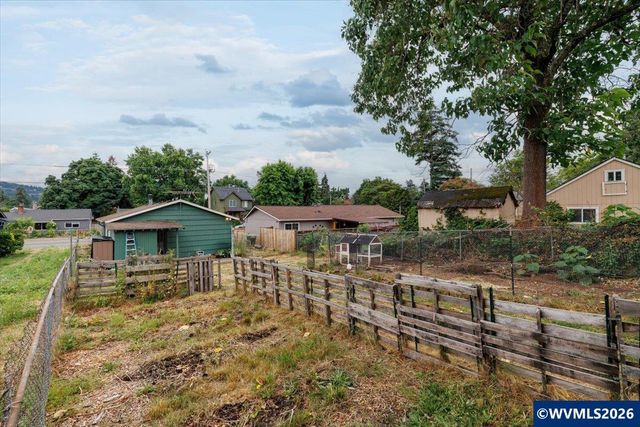 10021 SE Harold St, Portland, OR 97266