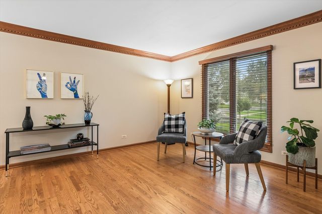 1361 Sussex Road, Naperville, IL 60540