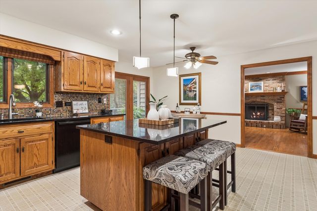 1361 Sussex Road, Naperville, IL 60540