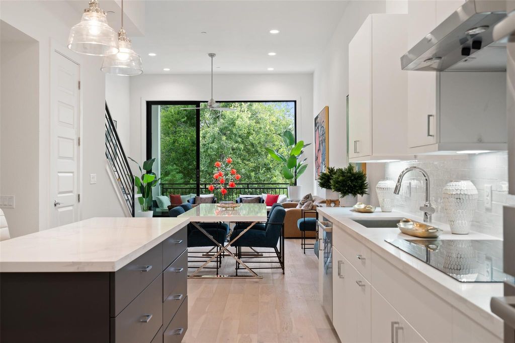 2505 Bluebonnet LN 13, Austin, TX 78704