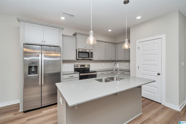 140 FLINTLOCK WAY, New Market, AL 35761