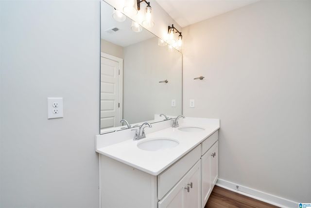 140 FLINTLOCK WAY, New Market, AL 35761