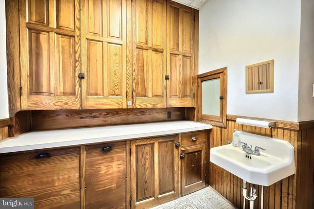 258 BALTIMORE ST, Hanover, PA 17331