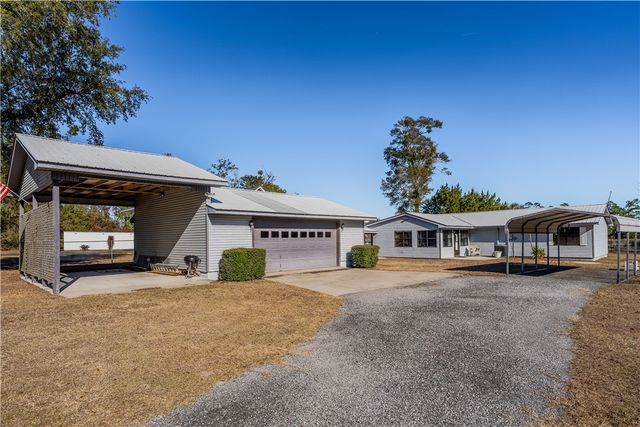 1484 Horseshoe cove Road, Waverly, GA 31565