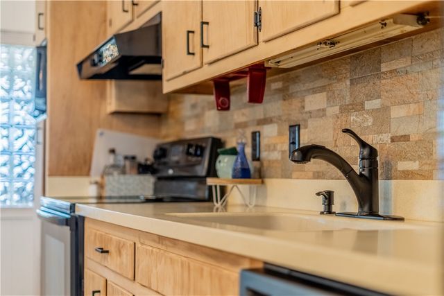 1484 Horseshoe cove Road, Waverly, GA 31565