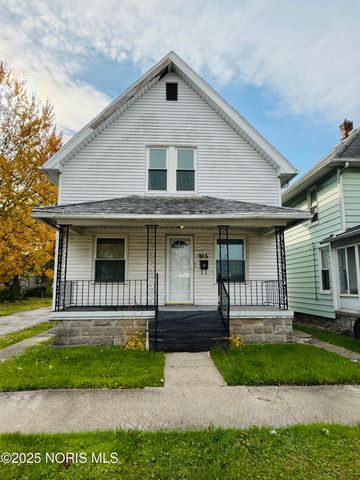 915 Nesslewood Avenue, Toledo, OH 43610