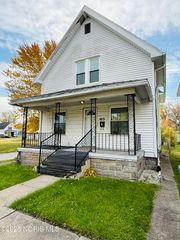 915 Nesslewood Avenue, Toledo, OH 43610