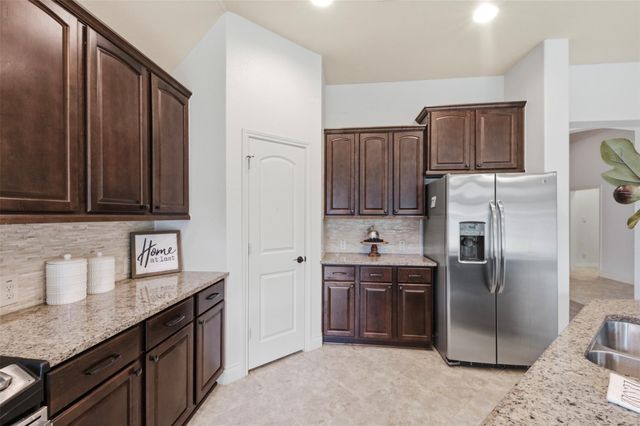 3706 Cibolo Court, Pearland, TX 77584