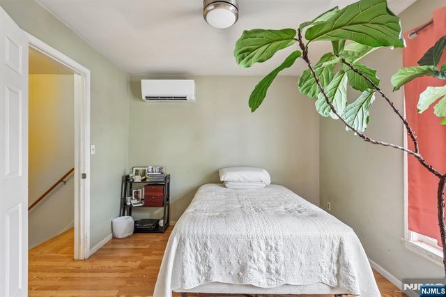 22 Hecker Street, Newark, NJ 07103