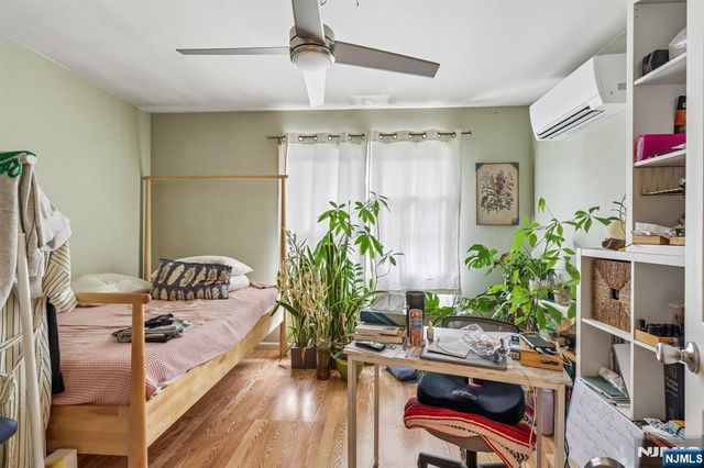 22 Hecker Street, Newark, NJ 07103