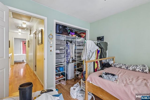 22 Hecker Street, Newark, NJ 07103