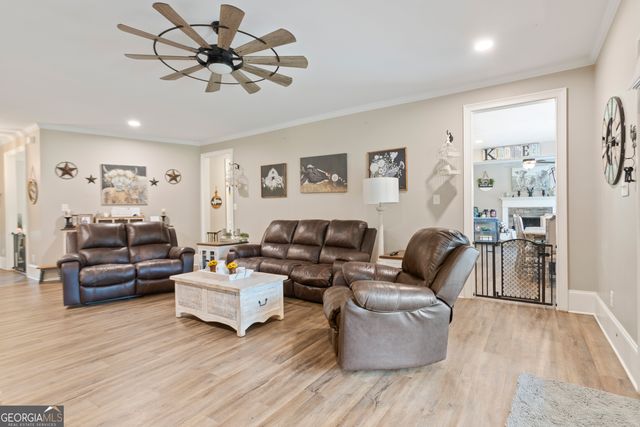 198 Austin Storey Circle, Newnan, GA 30263