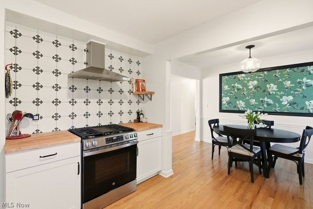 54 E Case Drive, Hudson, OH 44236