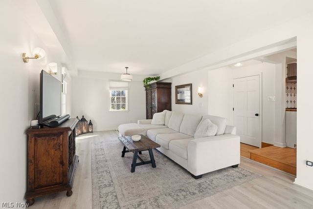 54 E Case Drive, Hudson, OH 44236