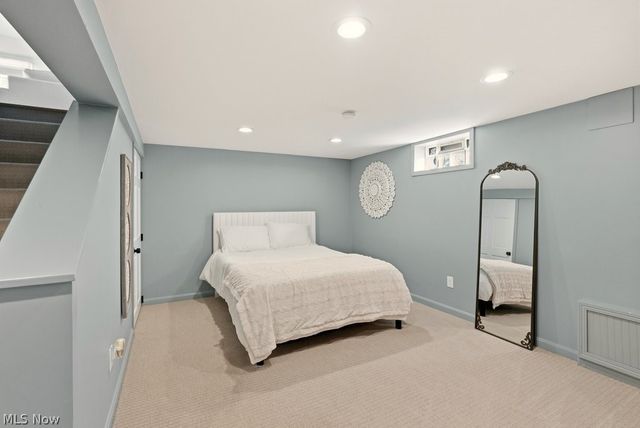 54 E Case Drive, Hudson, OH 44236