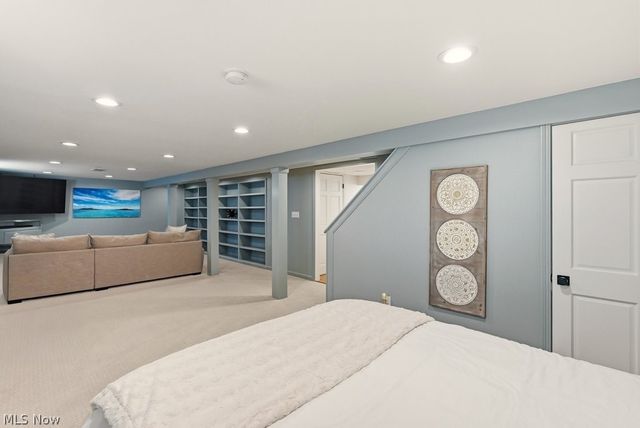 54 E Case Drive, Hudson, OH 44236