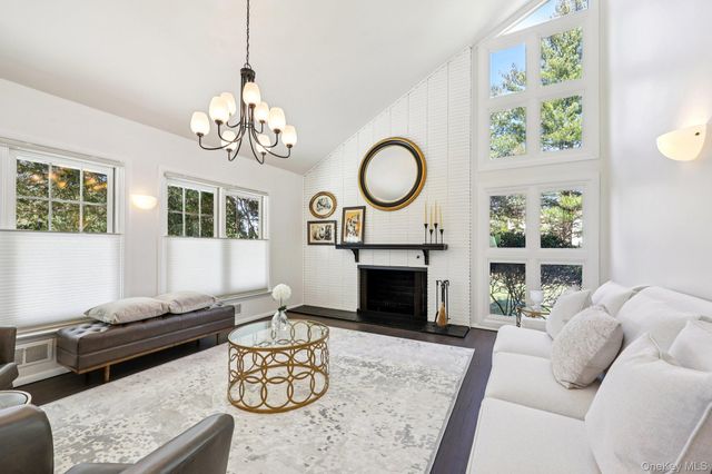 12 Old Oak Road, Rye Brook, NY 10573