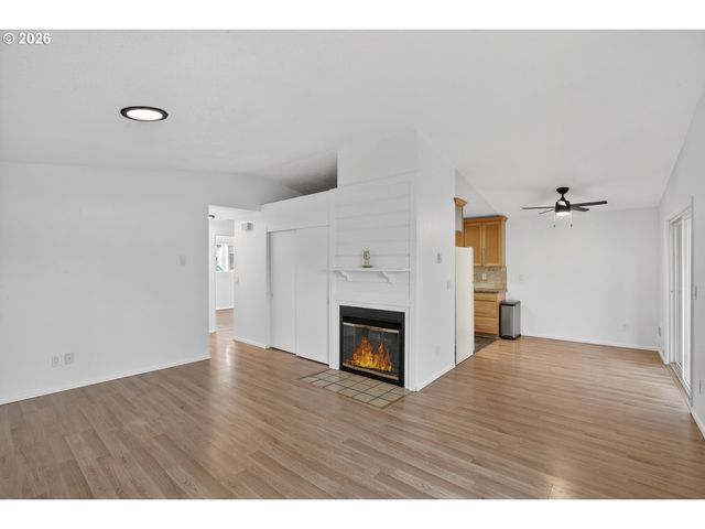 2701 Sw SPRING GARDEN St, Portland, OR 97219