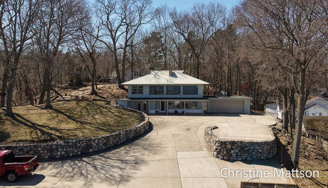 3229 Edgewater Street, Muskegon, MI 49441