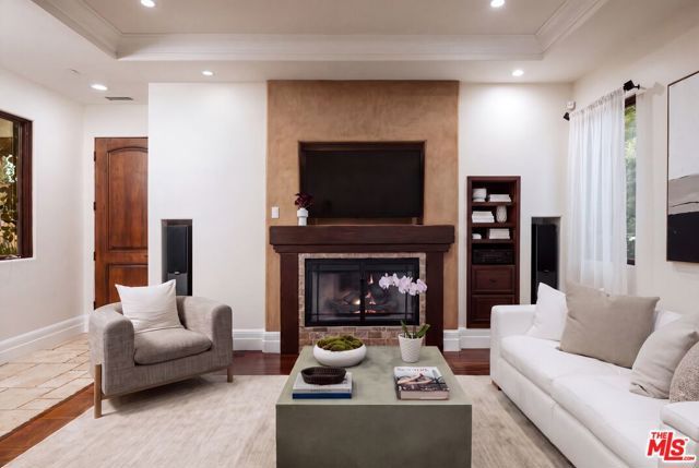 5605 Fairhaven Avenue, Los Angeles, CA 91367