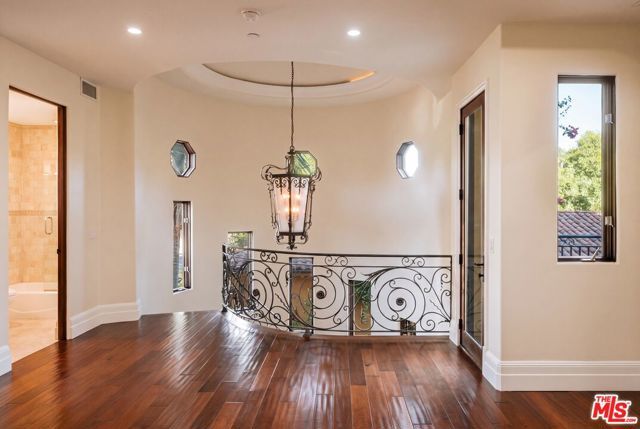 5605 Fairhaven Avenue, Los Angeles, CA 91367