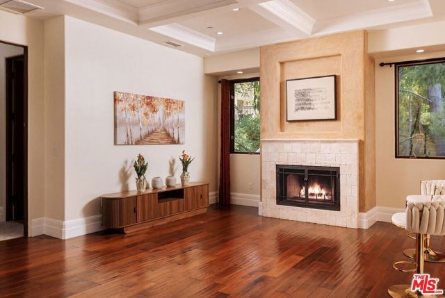 5605 Fairhaven Avenue, Los Angeles, CA 91367